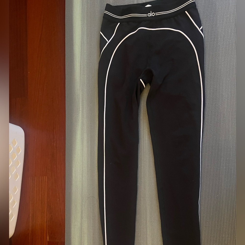 ALO Yoga - Airbrush High-Waist HeartThrob Legging